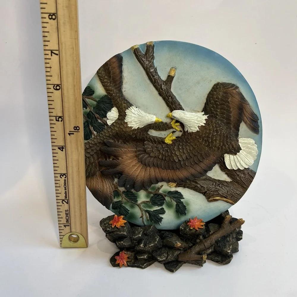 Eagle 3D Plate w/ Stand 7